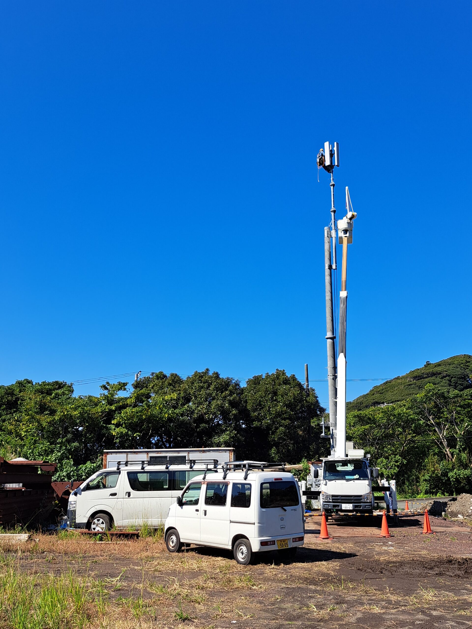 東京都大島町　携帯電話キャリア基地局工事